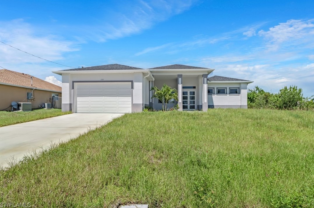 2707 7th St, Cape Coral, FL 33993-6400