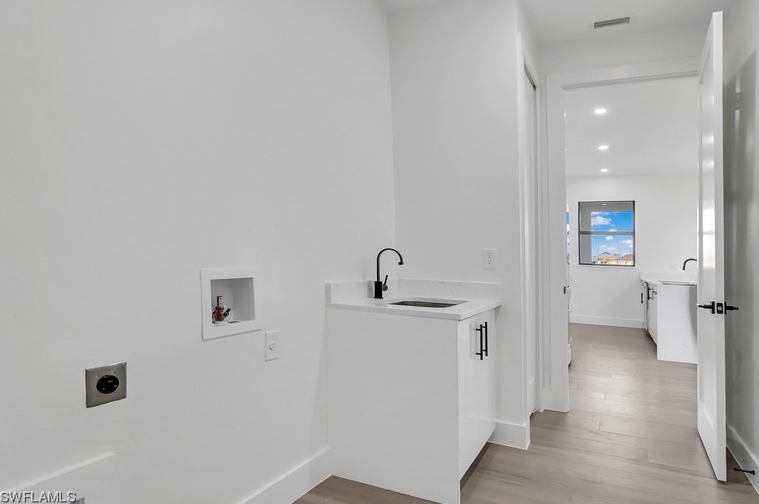 1908 24 Ave, Cape Coral FL  33909-0028 exterior