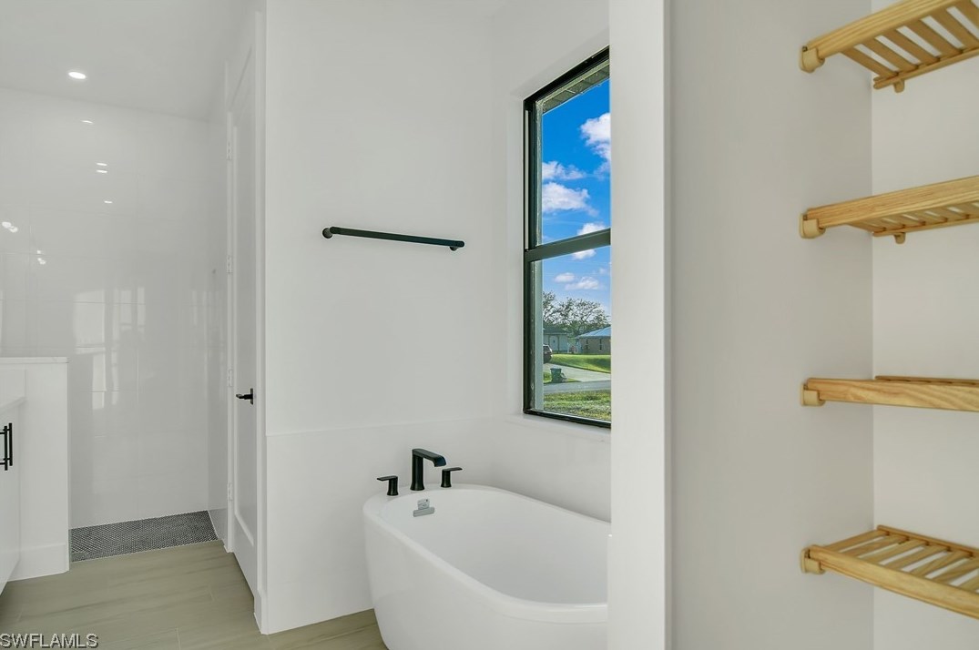 1908 24 Ave, Cape Coral FL  33909-0028 exterior