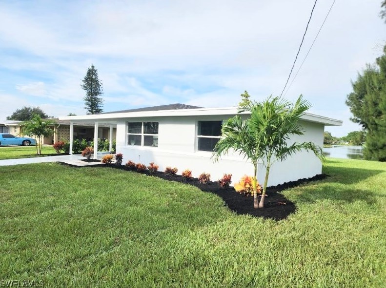 15 Maple Ave N, Lehigh Acres, FL 33936