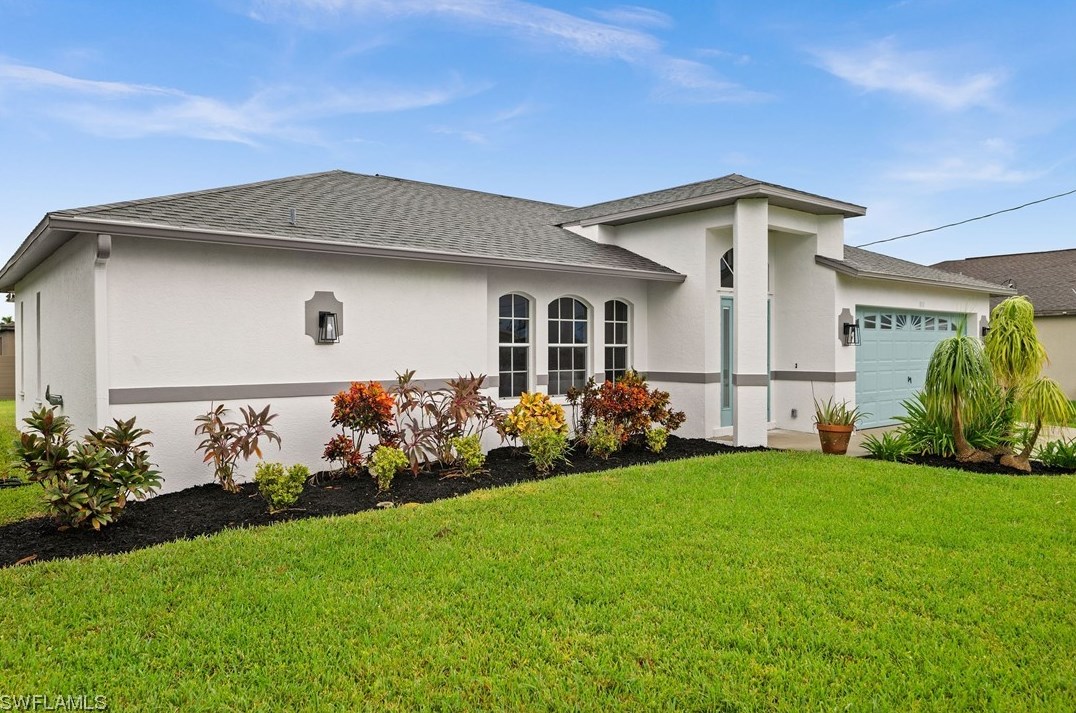 1812 12th Ln, Cape Coral, FL 33991-2308