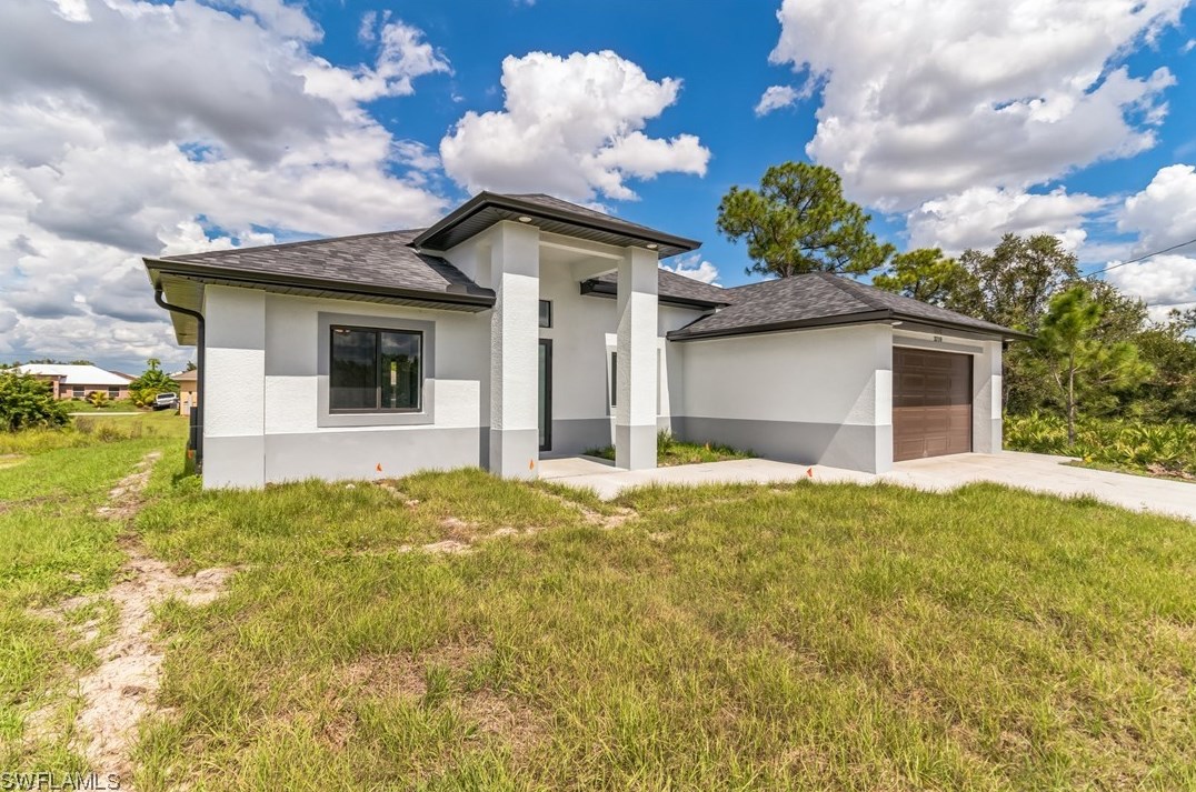 3210 12th St W, Lehigh Acres, FL 33971