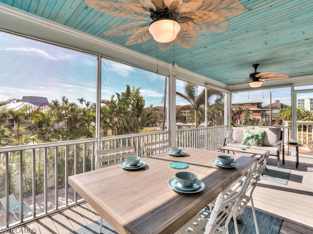 126 Gulfview Ave, Fort Myers Beach, FL 33931