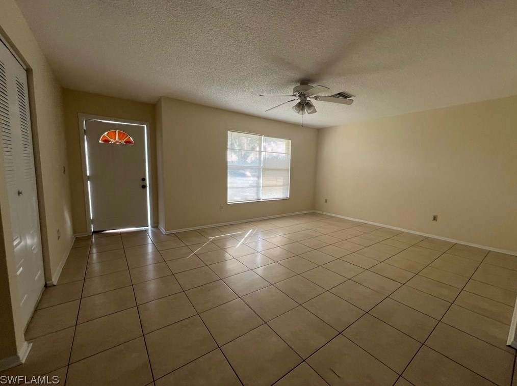 1381 Torreya Cir, Fort Myers, FL 33917