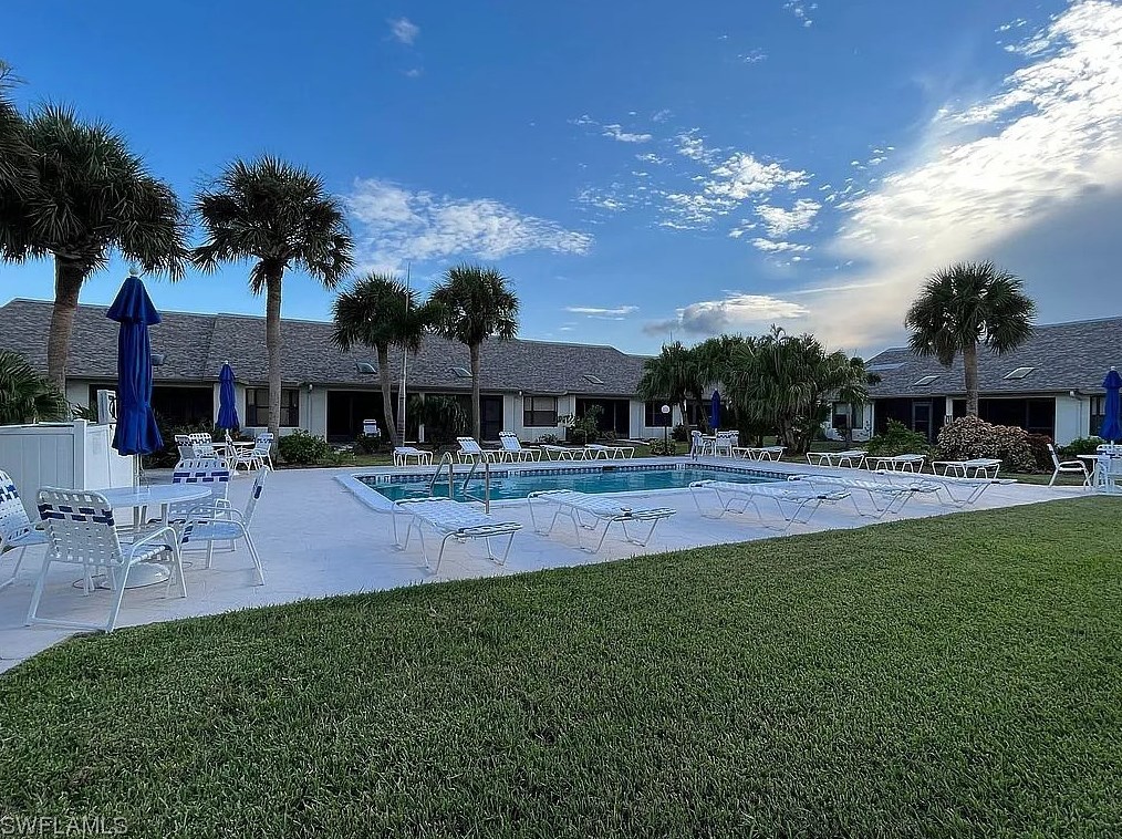 11541 Caraway Ln, Fort Myers, FL 33908-1233