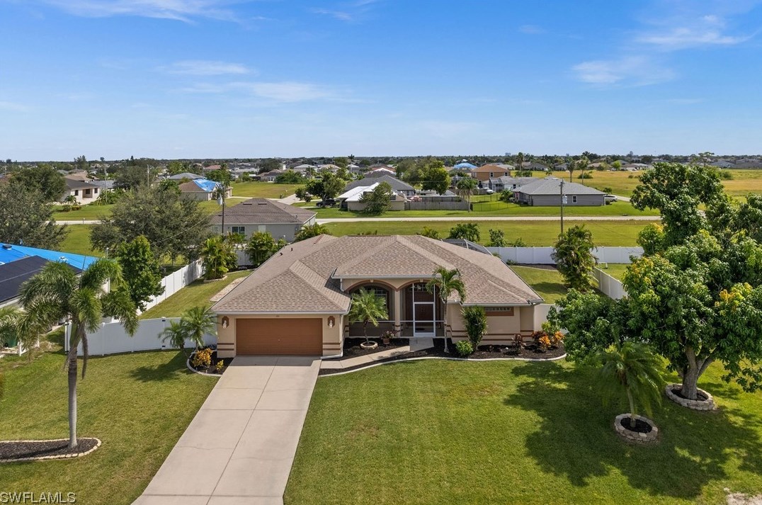 1311 2nd Pl, Cape Coral, FL 33909-1107