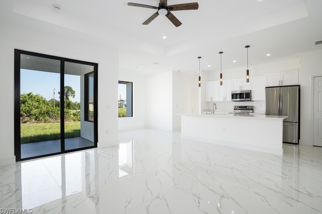 2602 25th St Sw, Lehigh Acres, FL 33976