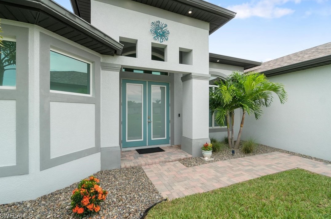 2603 1st St, Cape Coral, FL 33991-0008