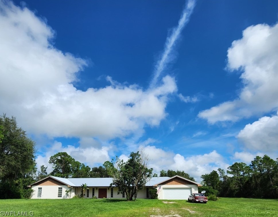 1860 Evans Rd, Labelle, FL 33935-9496