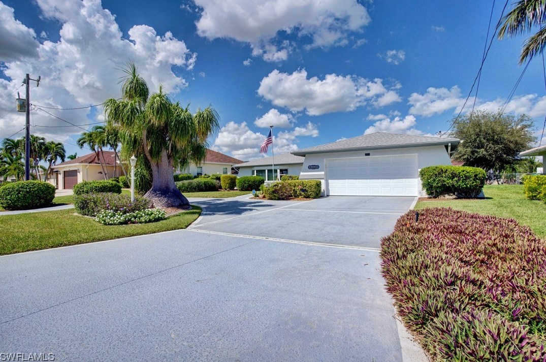 2213 32nd Ter, Cape Coral, FL 33904-4456