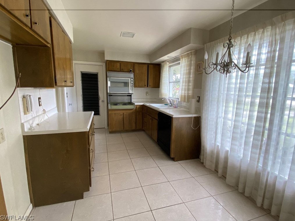 1410 Shelby Pkwy, Cape Coral, FL 33904-5761
