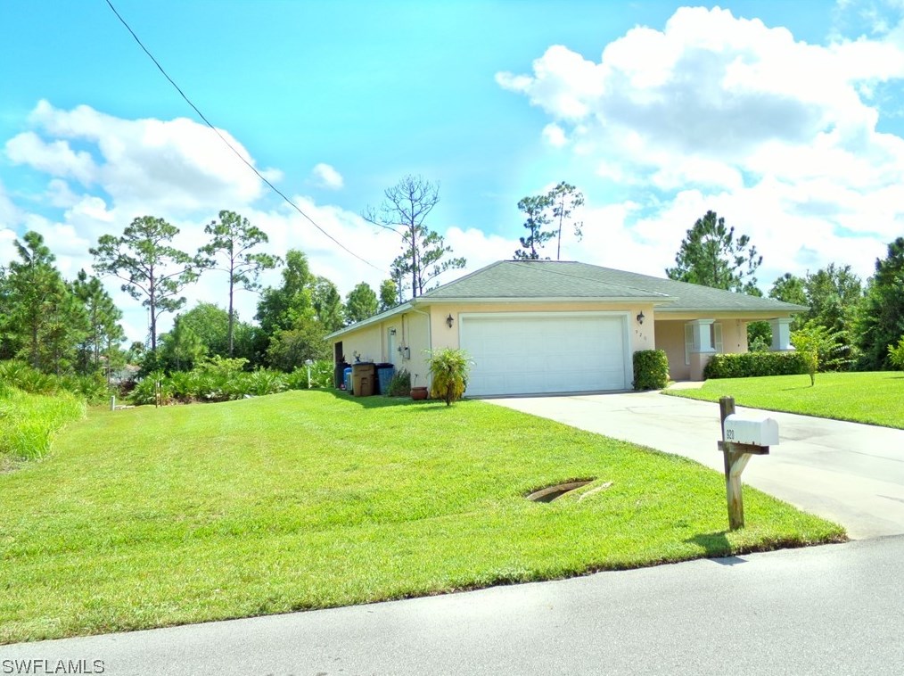 920 Robert Ave, Lehigh Acres, FL 33936