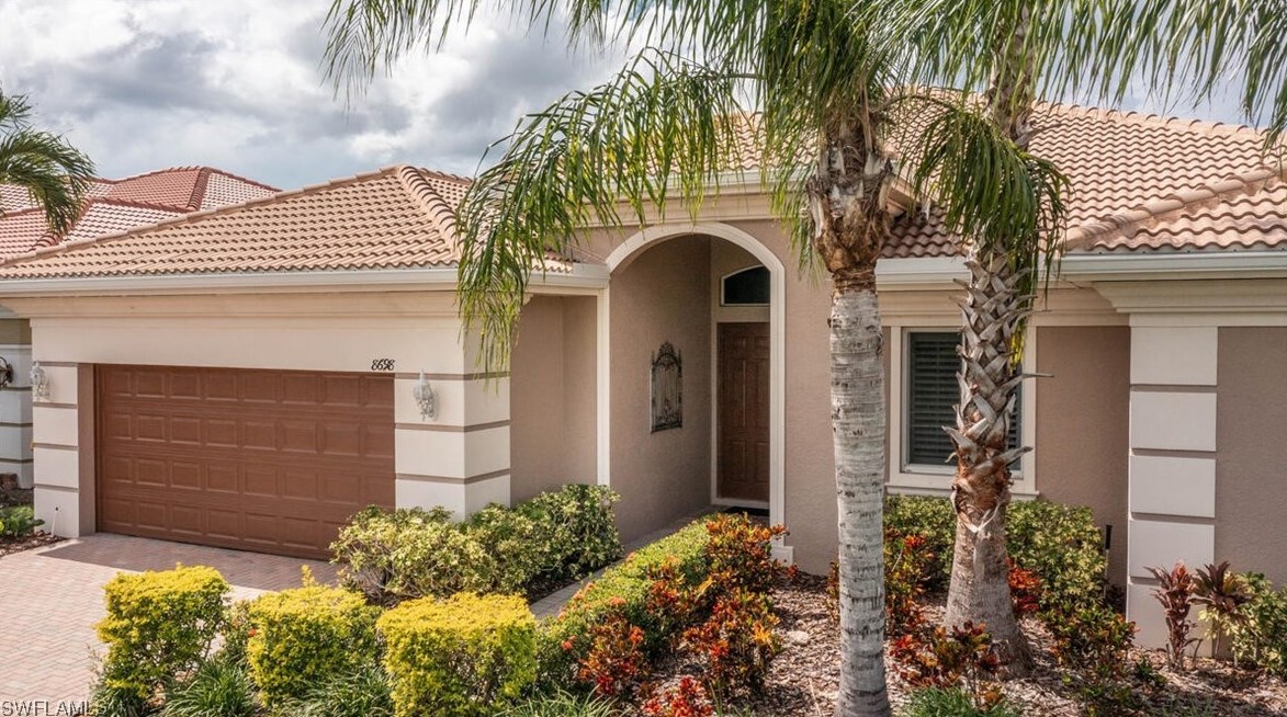 8698 Paseo De Valencia St, Fort Myers, FL 33908-9655