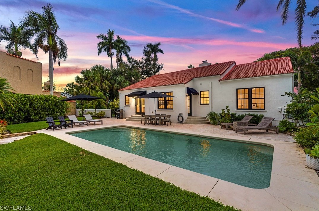 1376 Barcelona Ave, Fort Myers FL  33901-6625 exterior