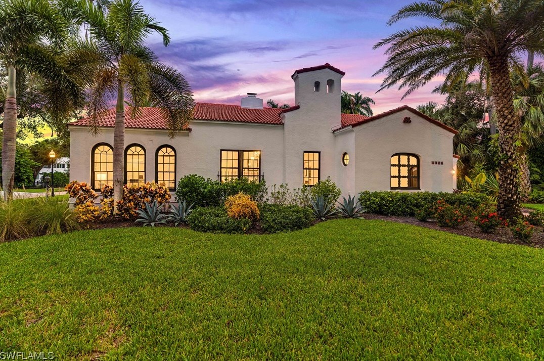 1376 Barcelona Ave, Fort Myers FL  33901-6625 exterior