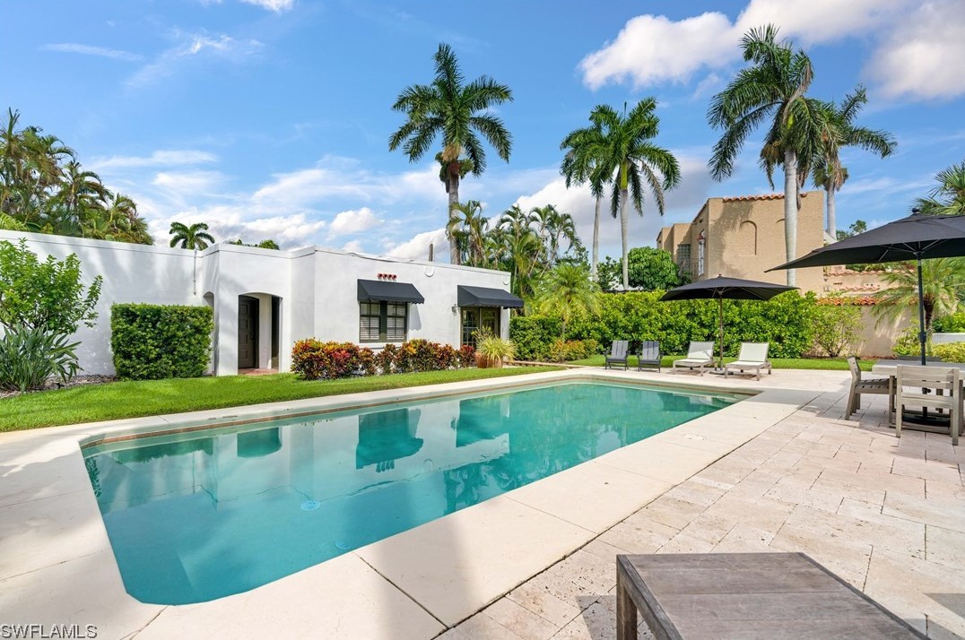 1376 Barcelona Ave, Fort Myers FL  33901-6625 exterior