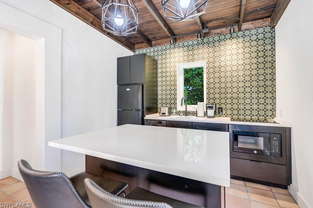 1376 Barcelona Ave, Fort Myers FL  33901-6625 exterior