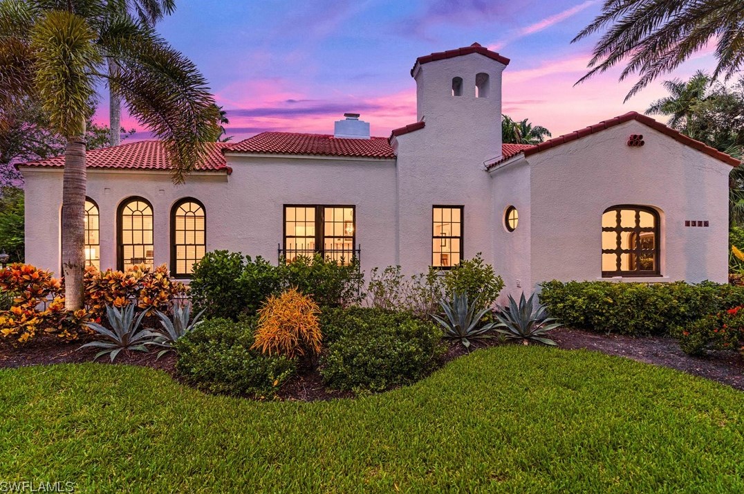 1376 Barcelona Ave, Fort Myers FL  33901-6625 exterior