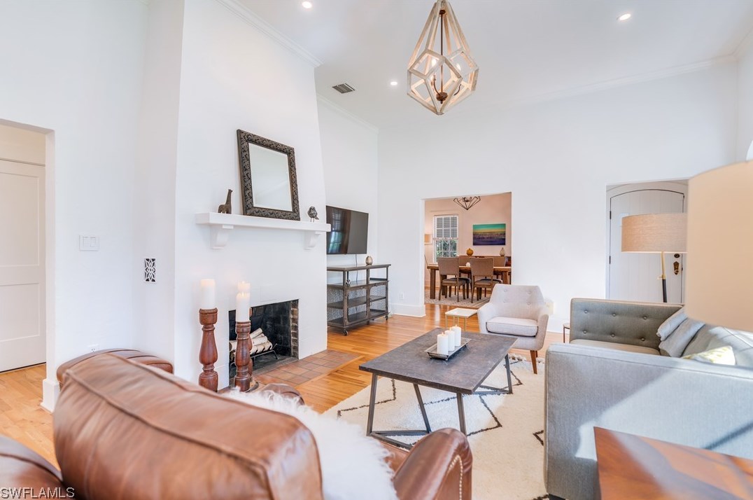 1376 Barcelona Ave, Fort Myers FL  33901-6625 exterior