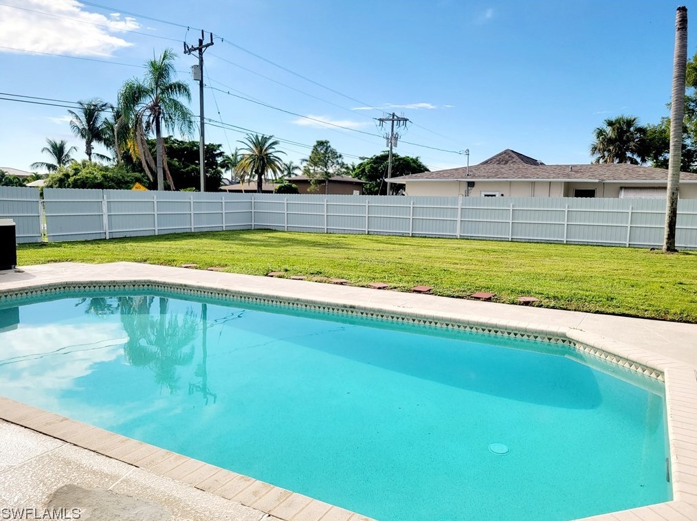 204 El Dorado Pkwy W, Cape Coral, FL 33904
