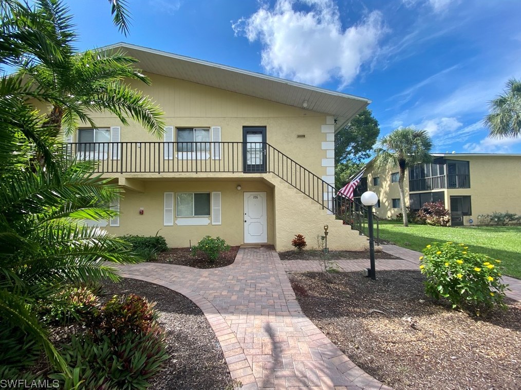 8049 Country Rd #206, Fort Myers, FL 33919