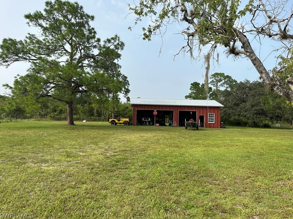 22841 N River Rd, Alva, FL 33920