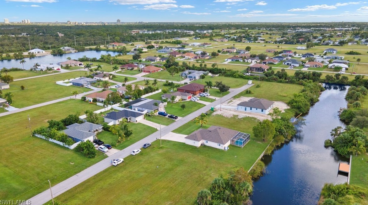 1813 Ne 21st Pl, Cape Coral, FL 33909