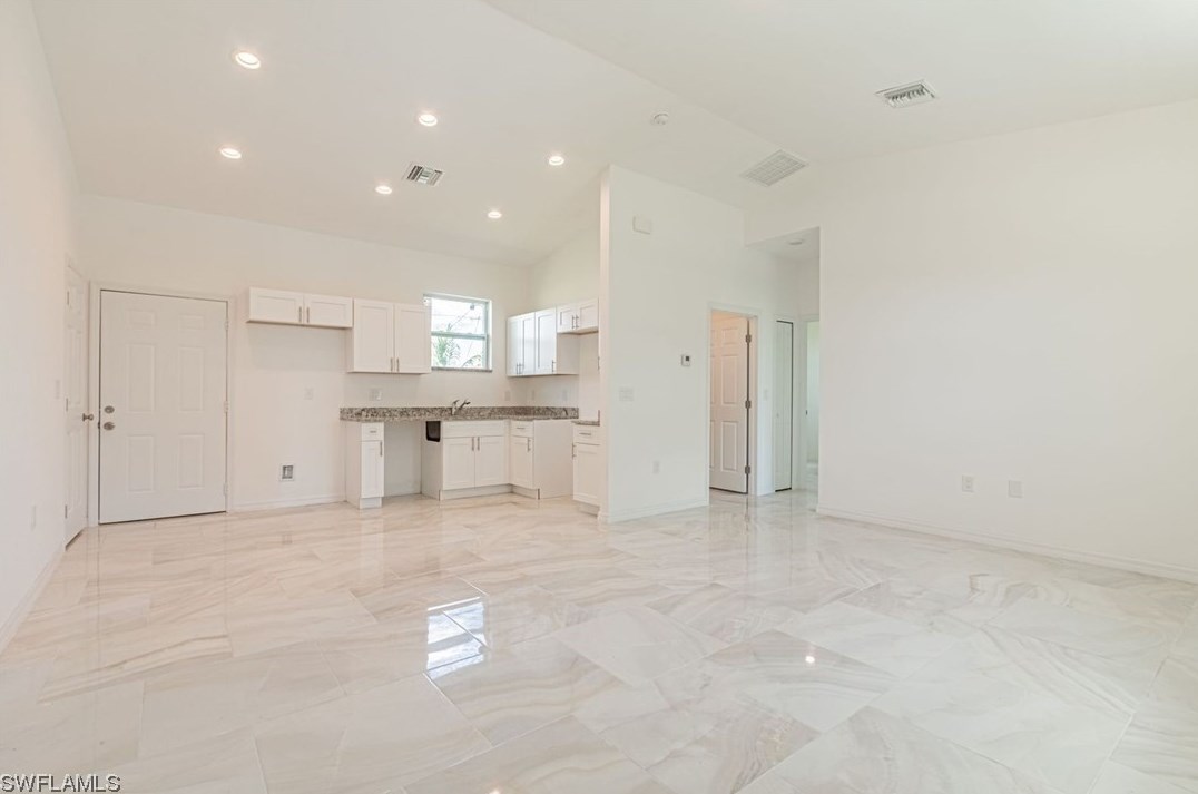 3914 29th St Sw, Lehigh Acres, FL
