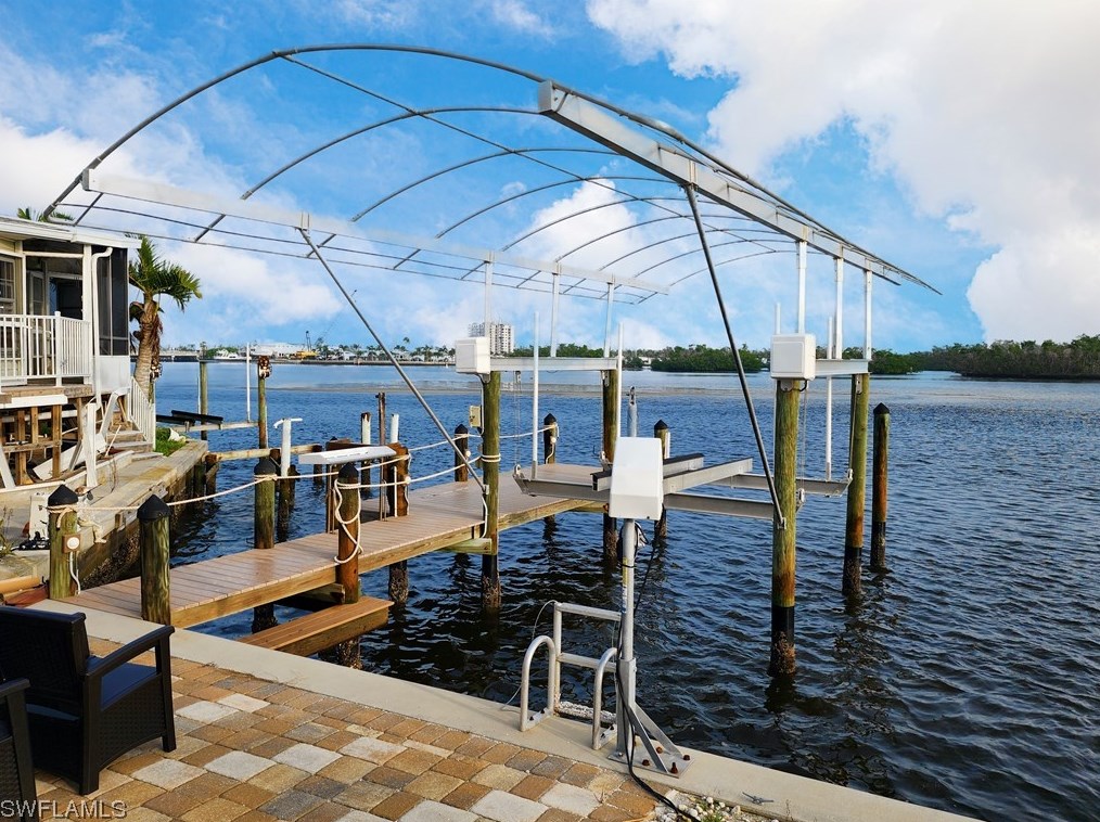 1 Nancy Ln, Fort Myers Beach, FL 33931