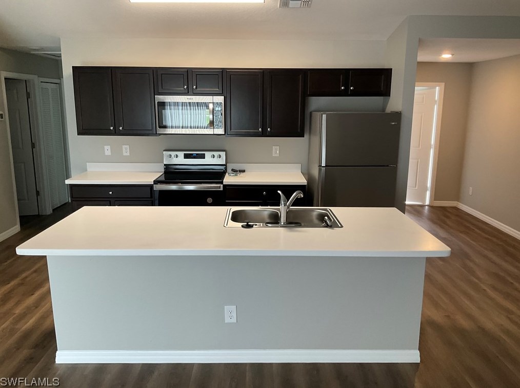 121 Se 16th Ter, Cape Coral, FL 33909