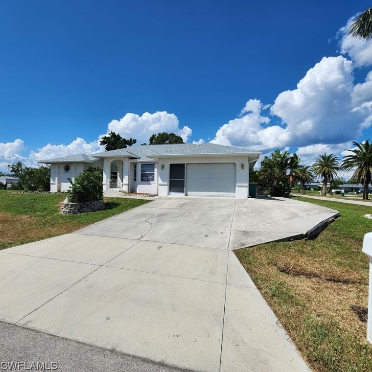 200 Dolphin Pkwy, Punta Gorda, FL 33950-2830