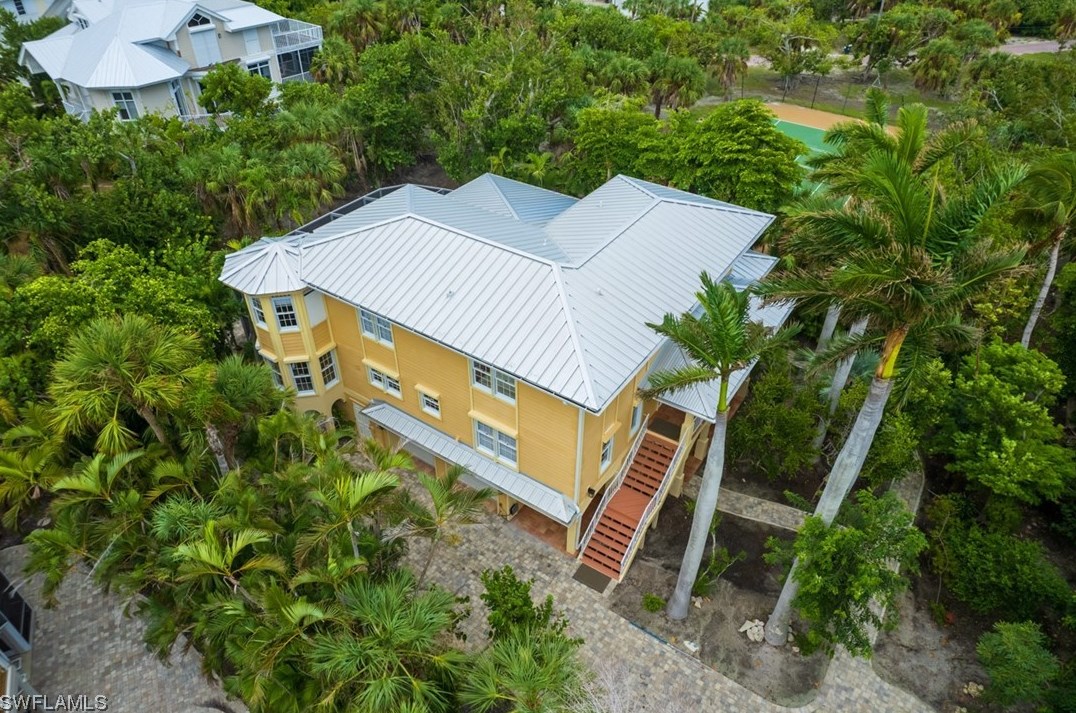 900 Almas Ct, Sanibel, FL 33957