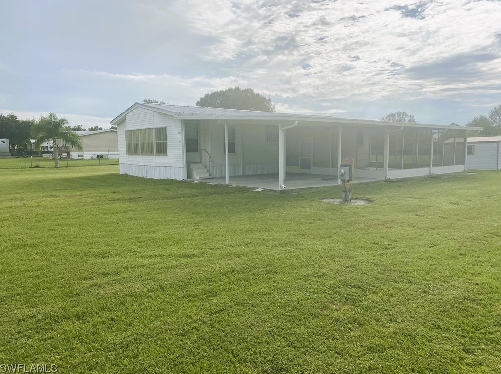 1389 Everglade Ave, Labelle, FL 33935