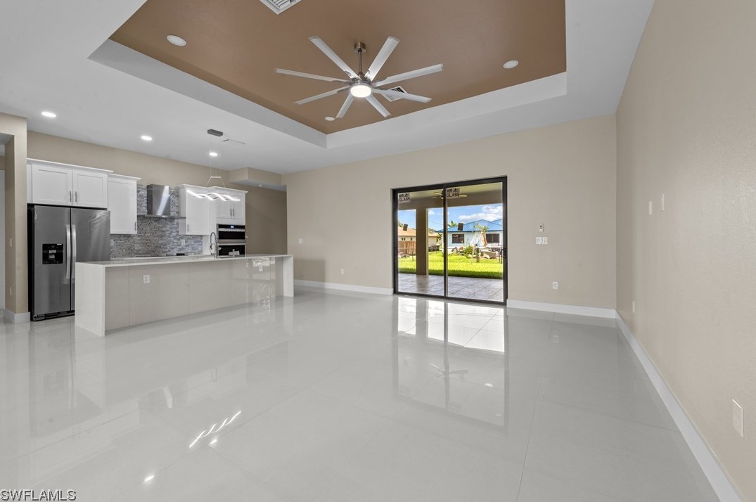 3802 6th Pl, Cape Coral FL  33914-3329 exterior