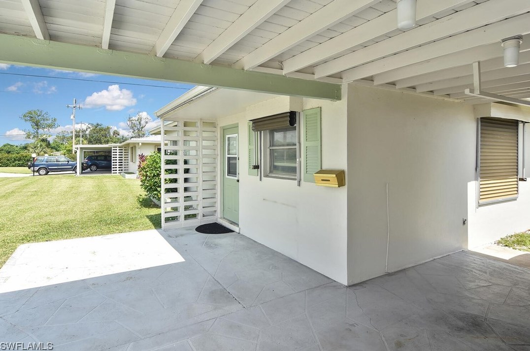 2331 Jacaranda Ct, Lehigh Acres, FL 33936