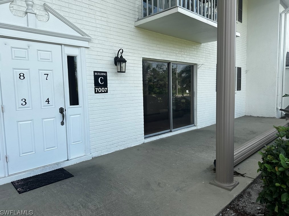 7007 New Post Dr, Fort Myers, FL 33917-3403