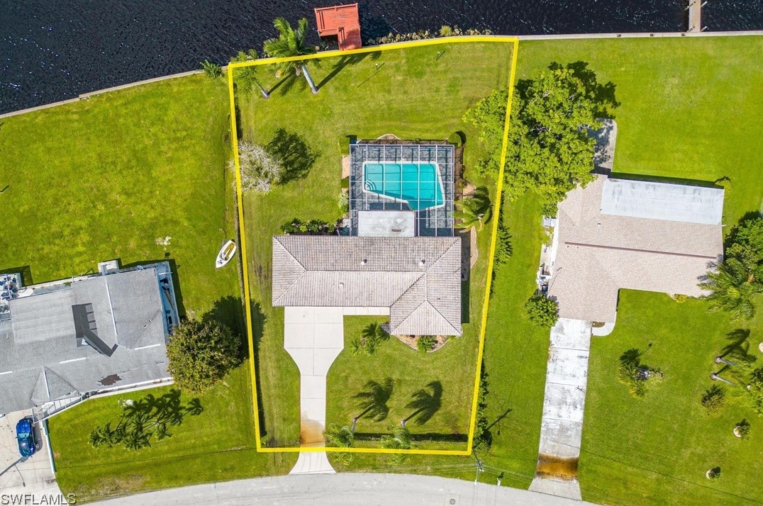 13832 River Forest Dr, Fort Myers, FL 33905-1823