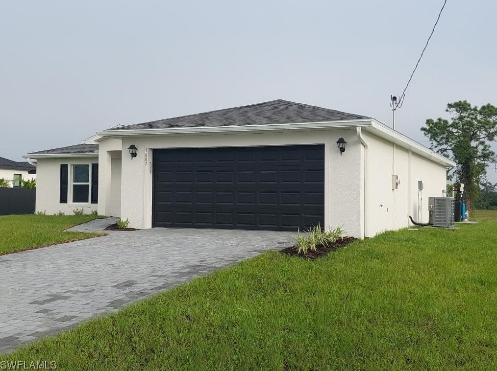 1607 Nw 28th Ter, Cape Coral, FL 33904