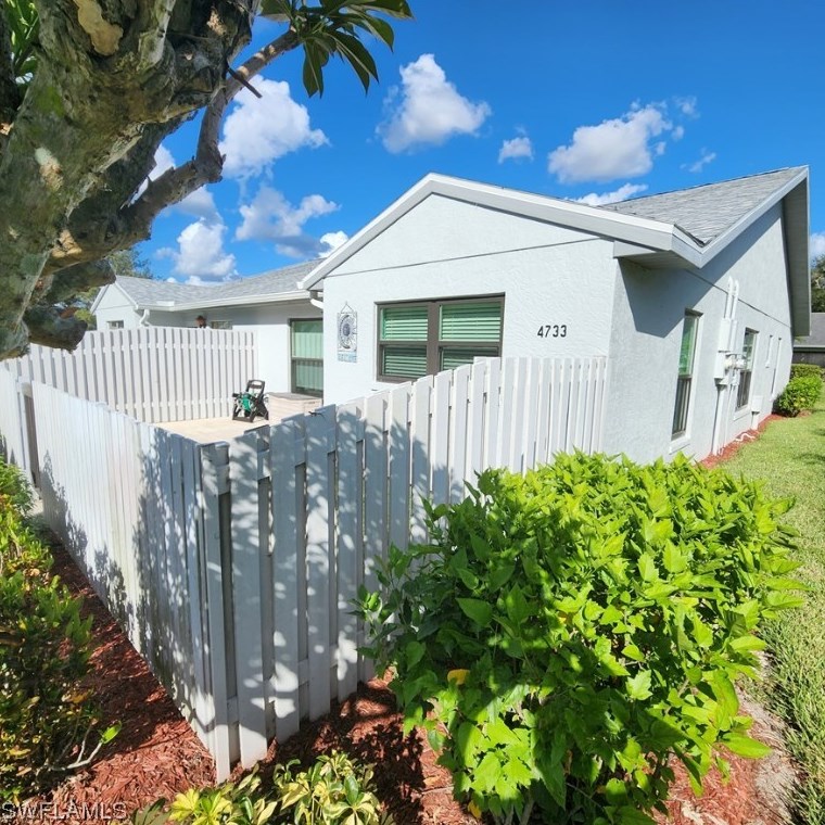 4733 Blackberry Dr, Fort Myers, FL 33905-5373