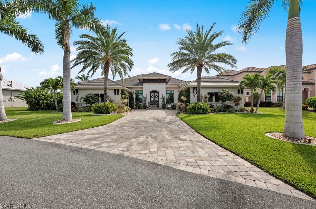 105 53rd St, Cape Coral, FL 33914-7125