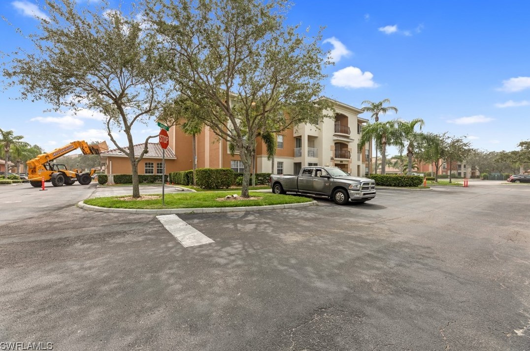 3964 Pomodoro Cir, Cape Coral, FL 33909-5139