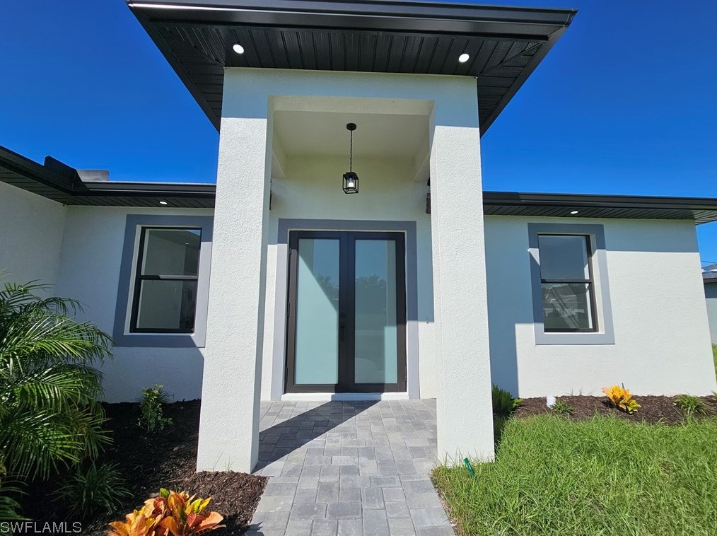 1414 Ne 7th Ave, Cape Coral, FL 33909