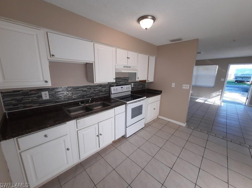 1799 Beachwood Dr, Fort Myers, FL 33903-3322