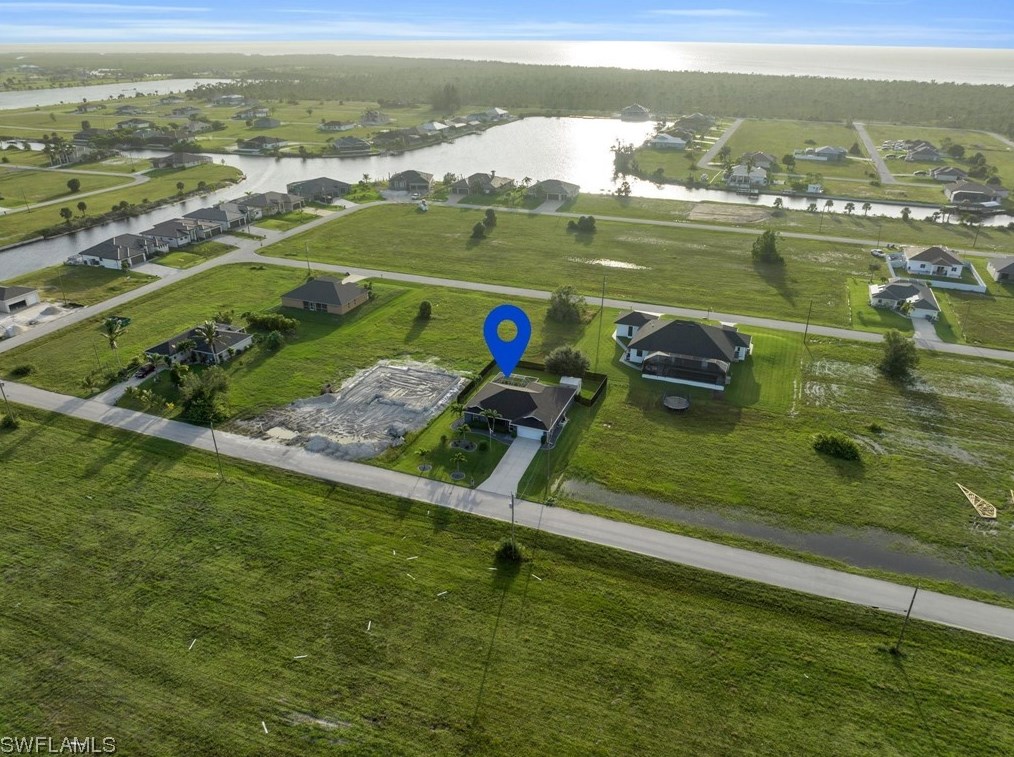 3940 41st Pl, Cape Coral FL  33993-7933 exterior