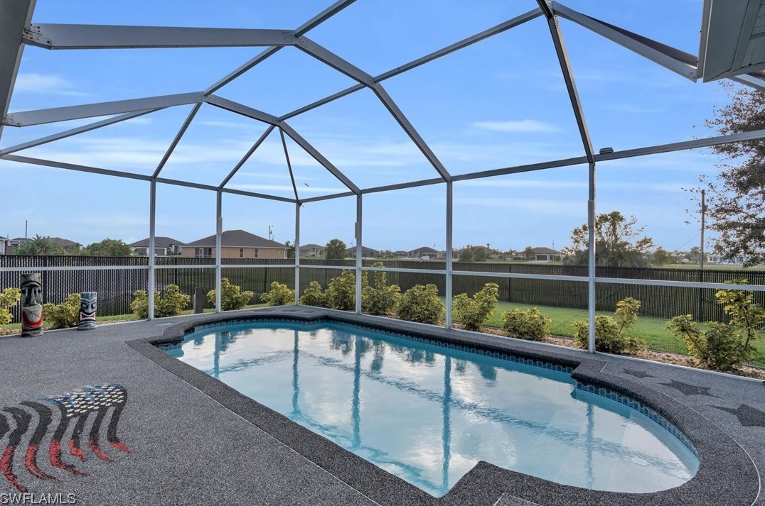 3940 41st Pl, Cape Coral FL  33993-7933 exterior