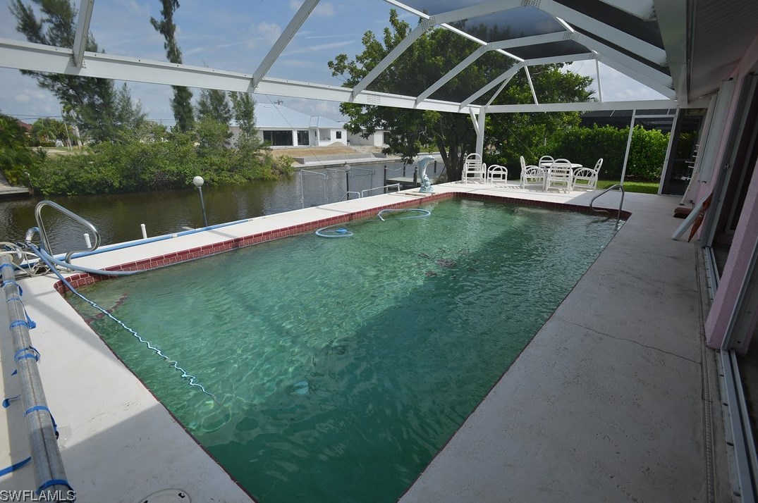 1415 40th Ter, Cape Coral FL  33914-5616 exterior