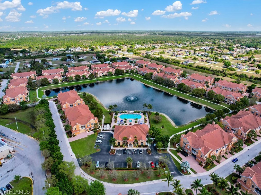 1812 Concordia Lake Cir, Cape Coral, FL 33909-8783