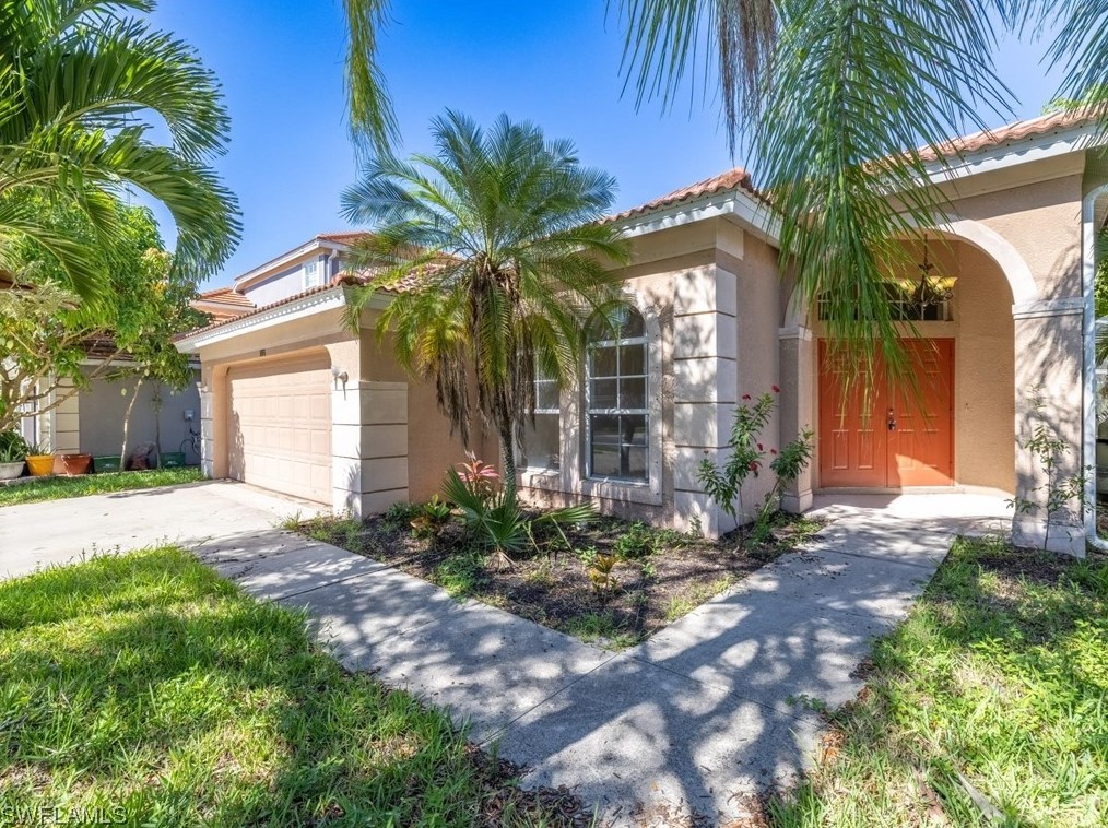 8376 Laurel Lakes Blvd, Naples, FL 34119