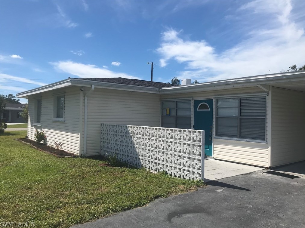 4220 Deleon St, Fort Myers, FL 33901-8911