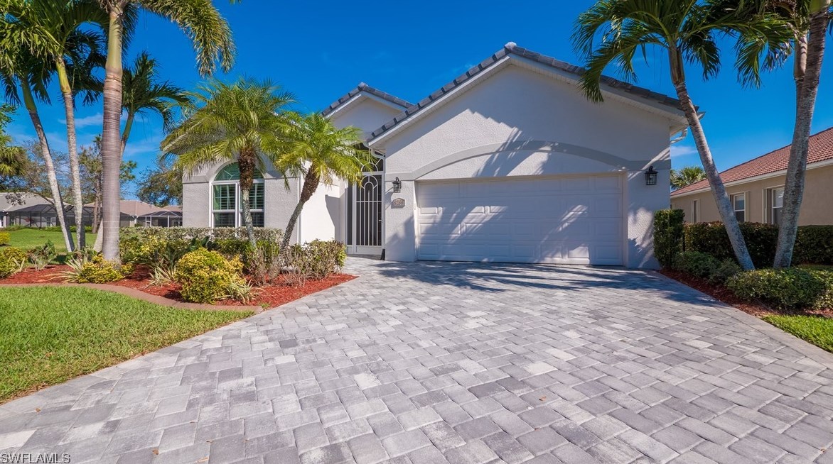 8280 Shorecrest Dr, Fort Myers, FL 33912-6841